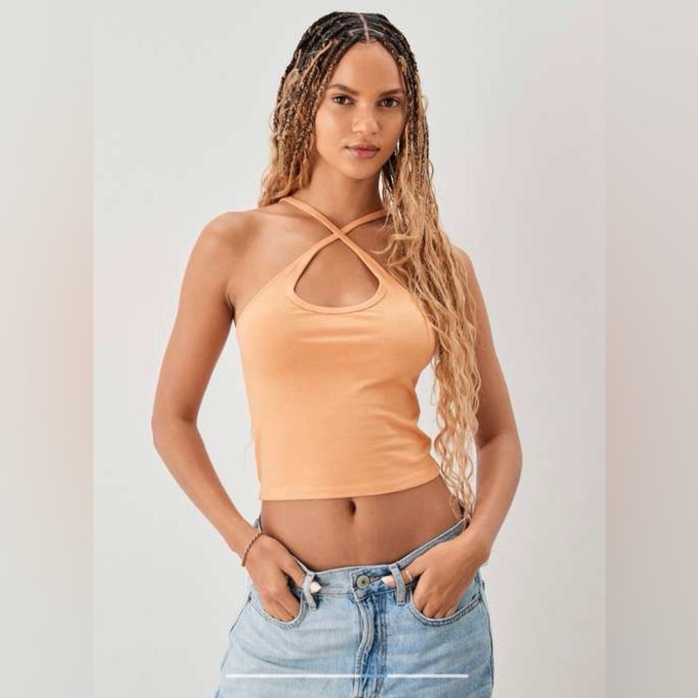 AE Convertible Tank Top - Picture 3 of 13